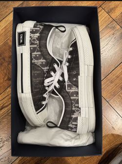 Dior men’s sneakers size 42