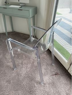 Acrylic Chair