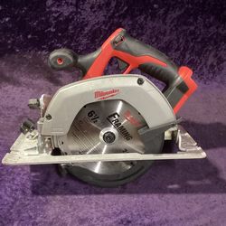 🧰🛠Milwaukee M18 Cordless 6-1/2” Circular Saw w/NEW BLADE!(Tool-Only)-$95!🧰🛠
