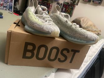 Yeezy boost alien blue  81/2