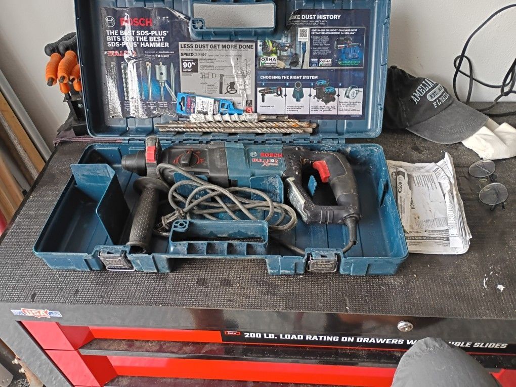 Bosch Bulldog Xtreme Hammer Drill 
