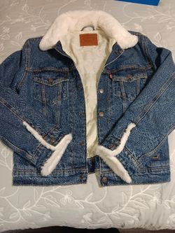 Levi's womens Fur Collar Ex-boyfriend Trucker Jackets