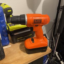 Black And Decker Drill 12V