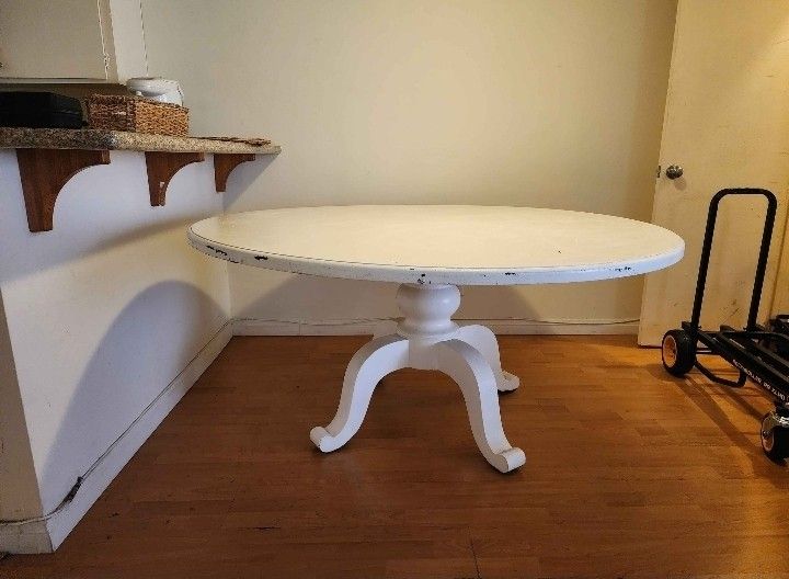 Solid Wood Vintage Round Dining Table – 65”