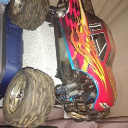 Gas Powered Remote Control Car 