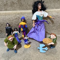 Disney The Hunchback of Notre Dame Meal Toys & posable Figures lot of 8