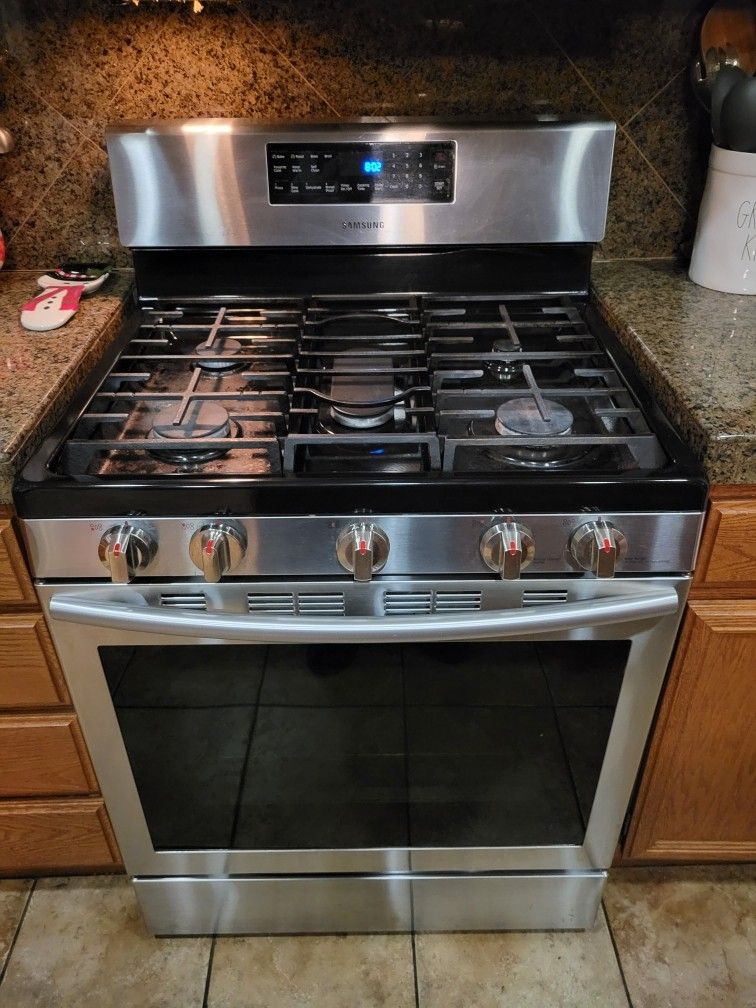 Samsung Stove for Sale in San Jacinto, CA OfferUp