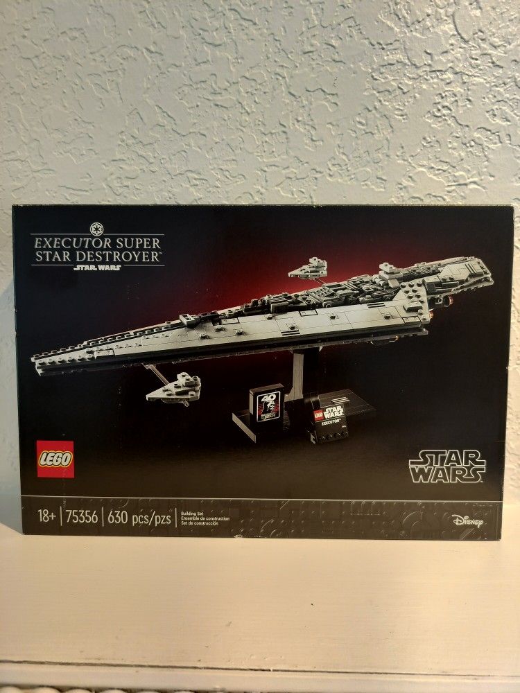 LEGO Star Wars Executor Super Star Destroyer Darth Vader Collectible 75356 (New In Box)