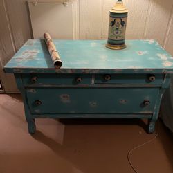 Hutch and Low Profile Dresser 