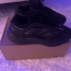 Yeezy 700 Dark Glow 