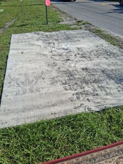 NICE LARGE AREA RUG
