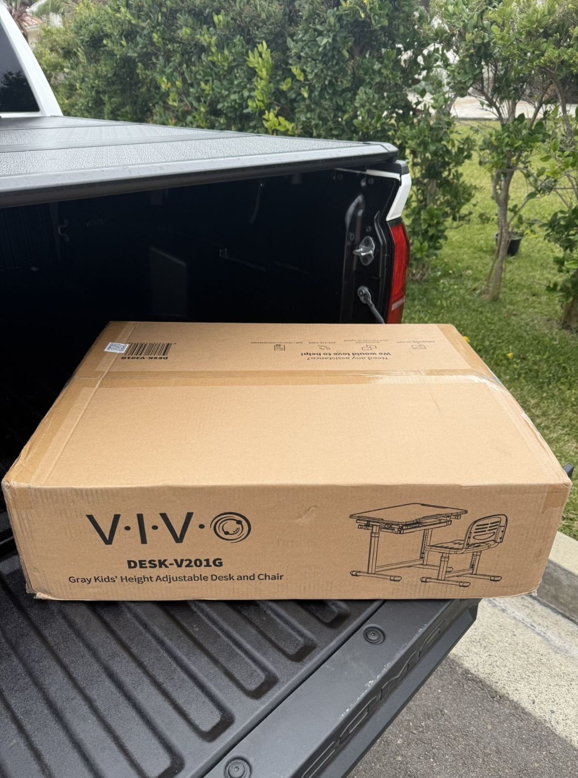 Vivo Kids Adjustable Desk And Chair