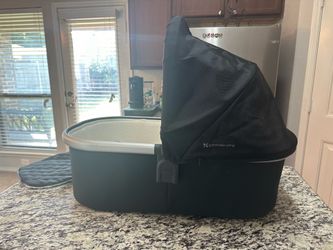 UPPAbaby V2 Bassinet, Jake (Charcoal)