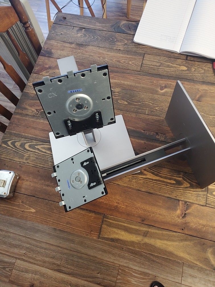 2 Adjustable HP Computer Monitor Stands