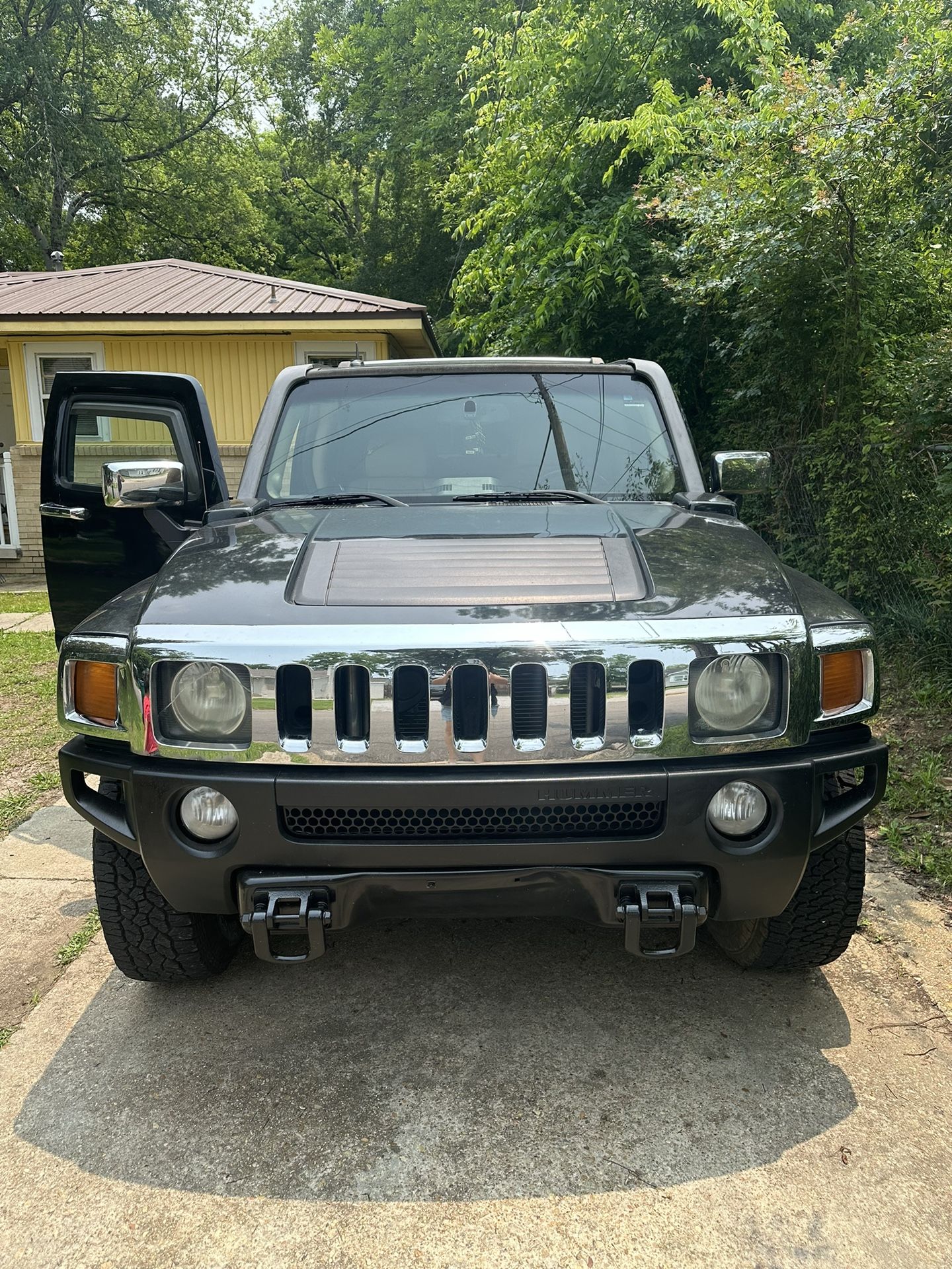 Hummer H3