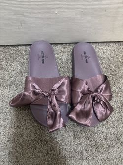 Super Cute Lavendar Purple Ribbon Slides