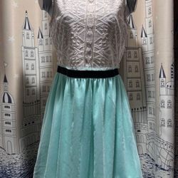 Bluegreen simple elegent dress formal/homecoming etc. Size 9. 
