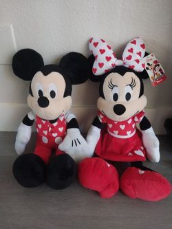 Mickey and minniemouse valentines day stuffys