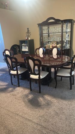 Dining room set with China cabinet $700 OBO