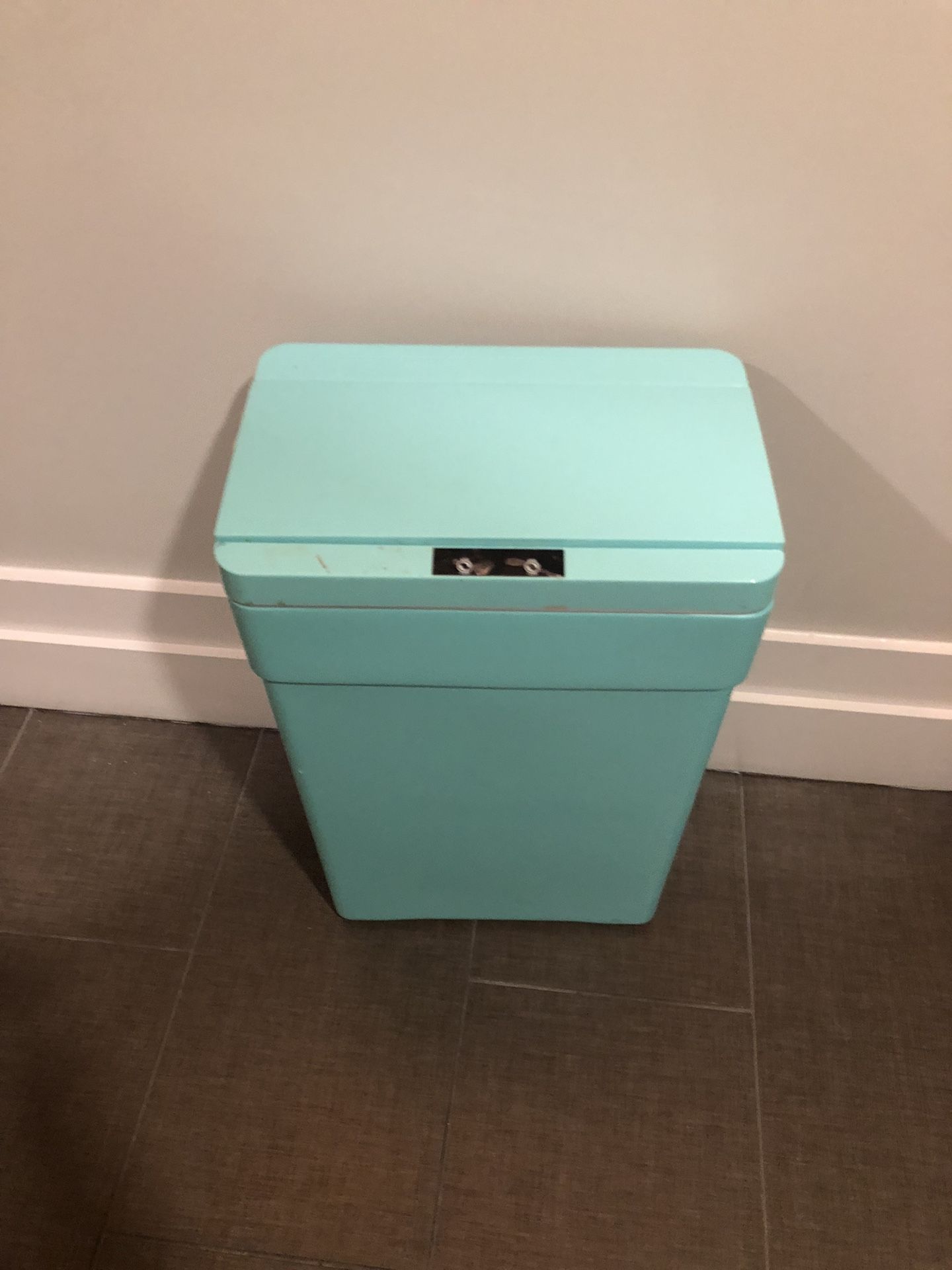 13 Gallon Trash can with lid, Automatic Touch Free Kitchen Trash Can, 50 Liter High-Capacity