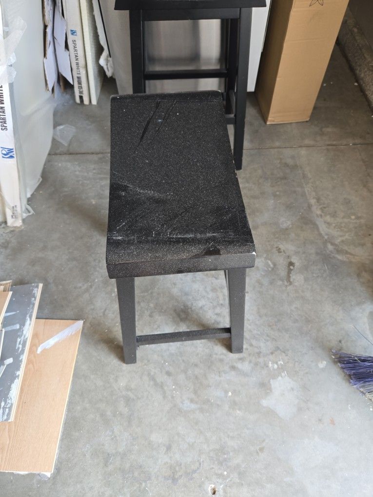 2 Stools Free