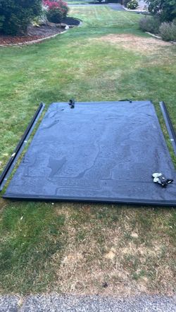 Roll up bed cover