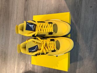 Jordan 4 retro lightning