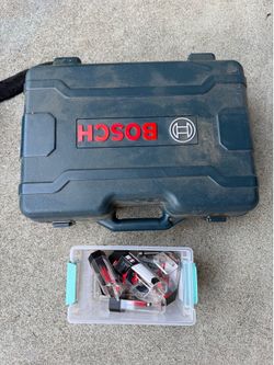 Bosch Router with bits