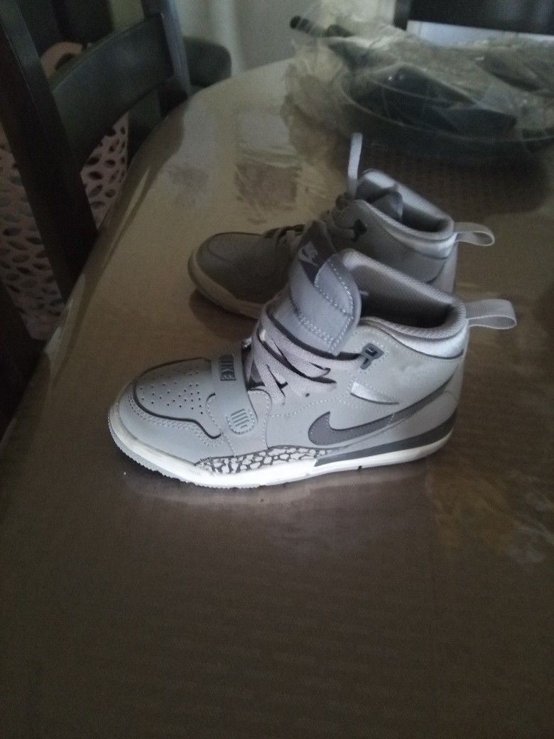 Nike Jordan Kids size 12C Like New