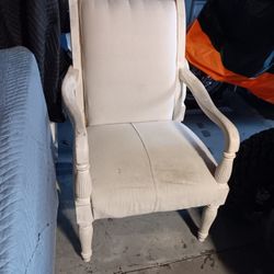 Seating Chairs 