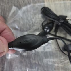NOKIA Hands Free Earbud, Nokia Pop-port Proprietary Old Vintage Cell Phone Port