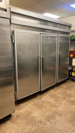 Commercial 3-Door Stainless Steel Refrigerator – Reach-In