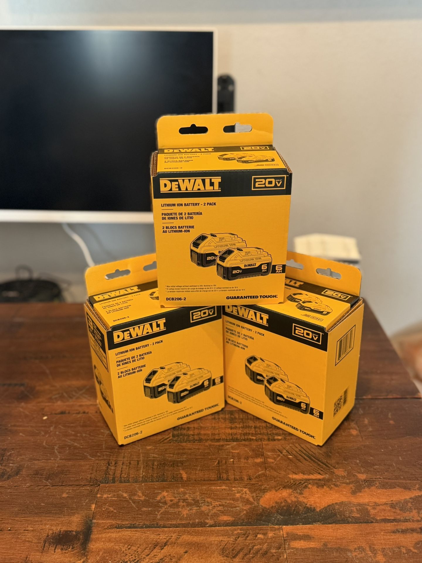 🔥 Dewalt 2x 6.0 Amp Batteries 🔥 New $110 Firmmmm !!! 🔥 Won’t Respond To Other Offers 🔥