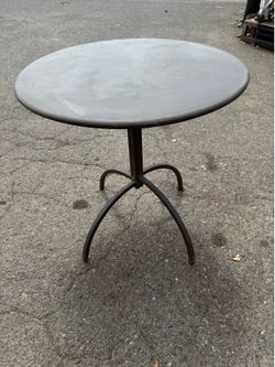 Outdoor/Indoor Bistro Table
