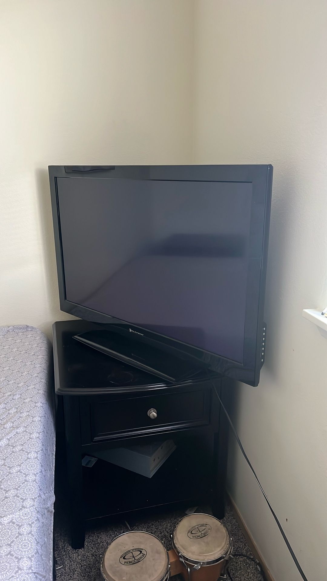 35 Inch Element Tv
