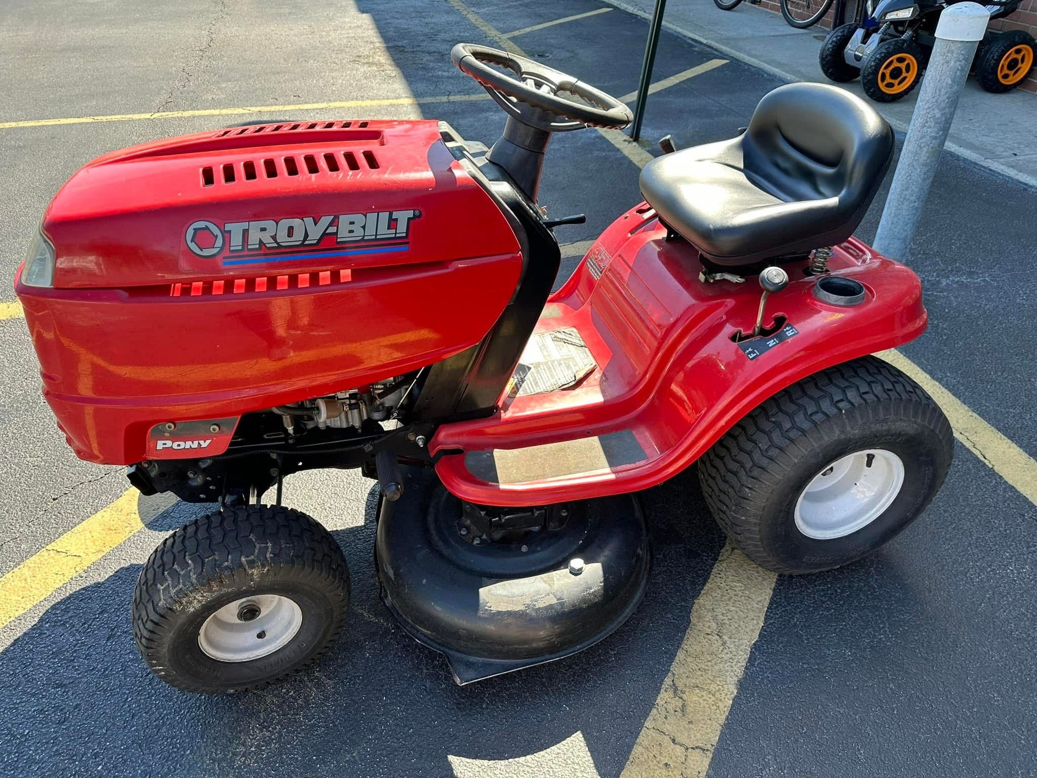 .Troy Bilt-42” Riding-Mower