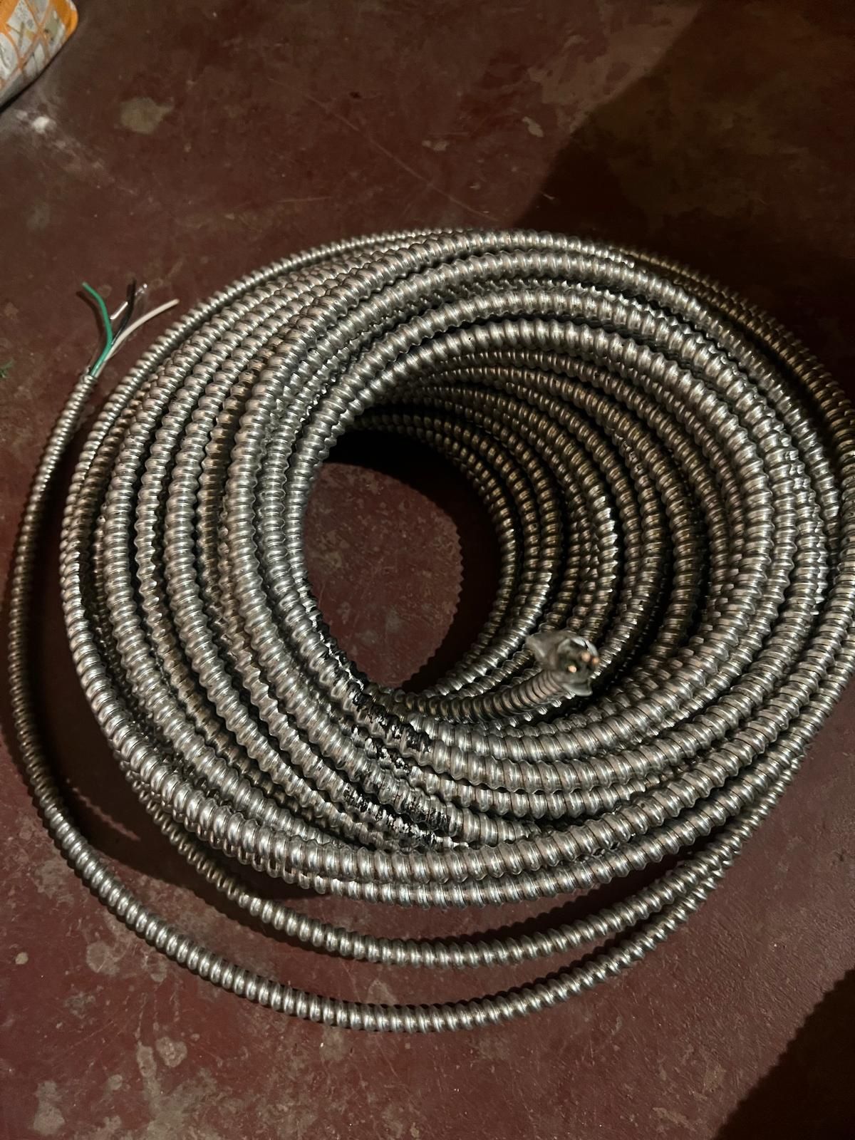 Cable Eléctrico 12/2 Metal Clad 150 Ft