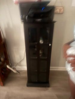 Wine cabinet