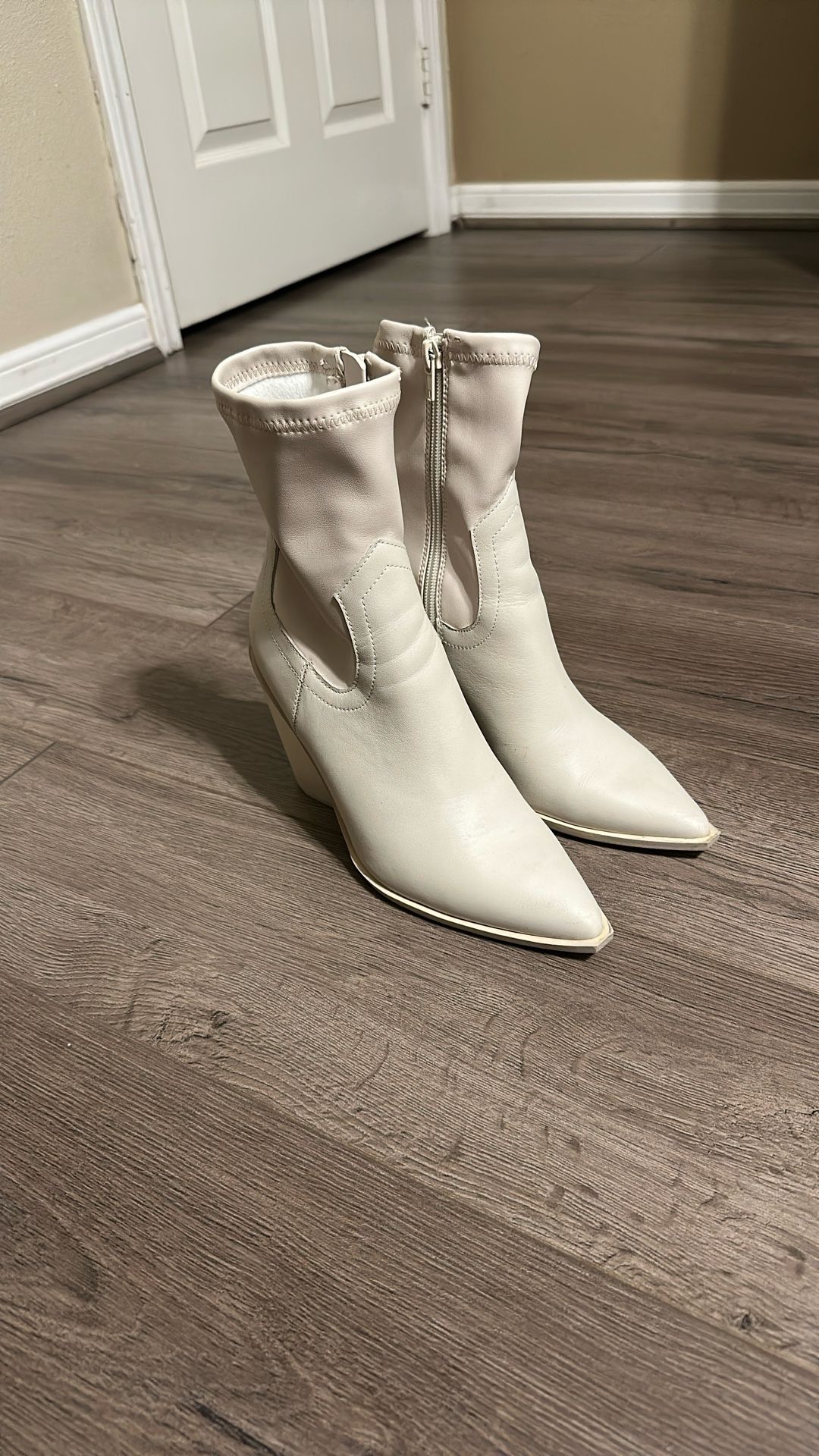 Steve Madden Women’s Boots Size 7.5