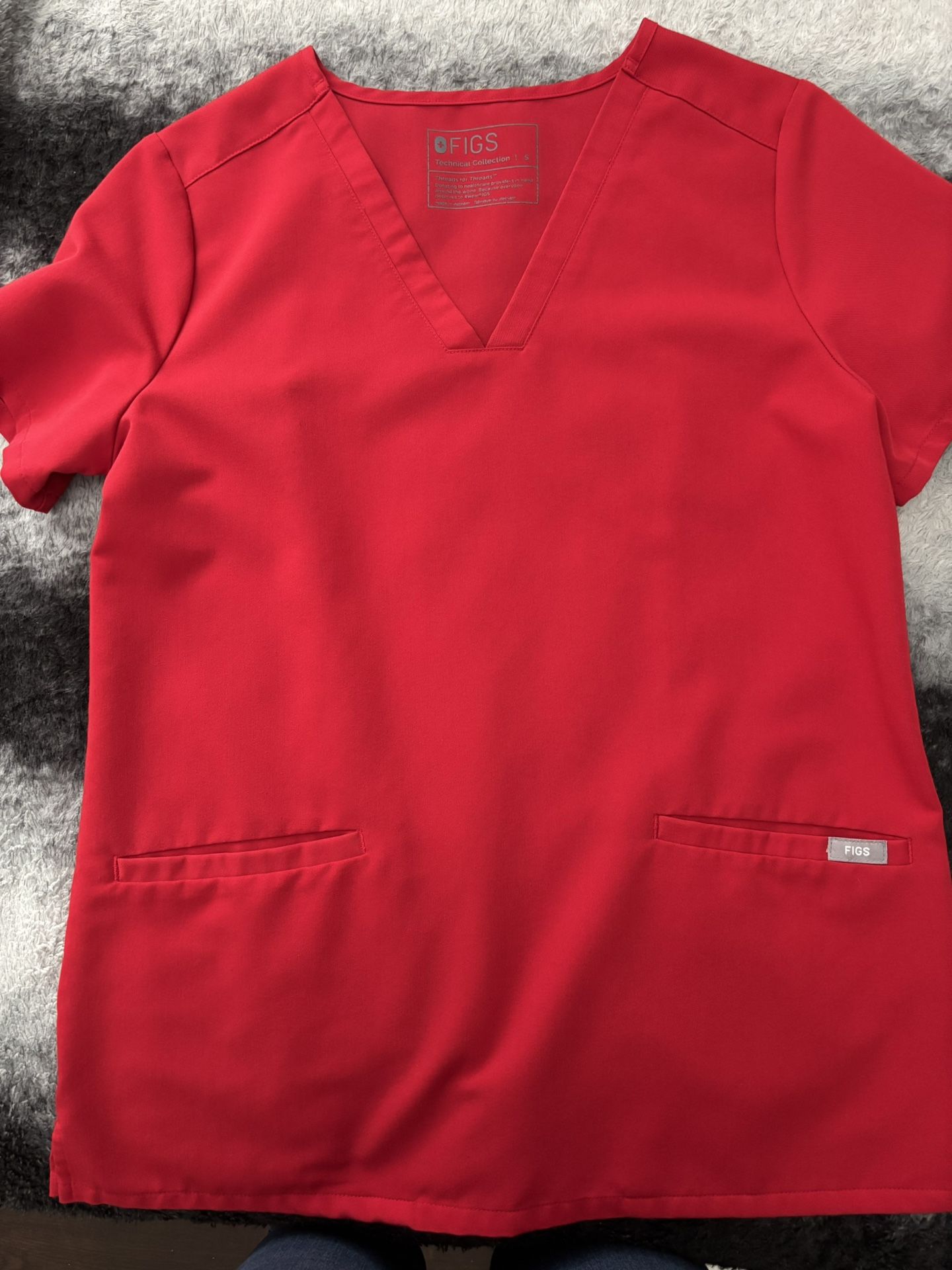 Figs Scrub Top