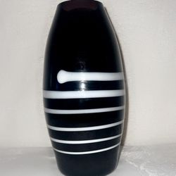 Vintage SKAGEN Denmark Black Amethyst Purple White Spiral Thread Art Glass Vase

