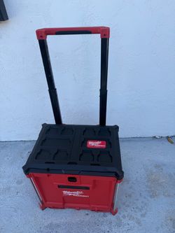 Milwaukee rolling tool box drawer