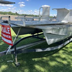 Pontoon Boat For Sale/Trade