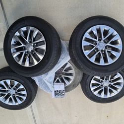 Used Lexus GX 460 Alloy Rims (5) and Tires (5)