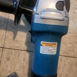 Grinder Makita