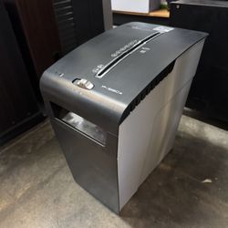 Fellowes Powershred P-58CS 9 Sheet Cross-Cut Shredder Very Good Condition
