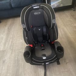 GRACO 6 Position Car seat great condition barely used want 85.00