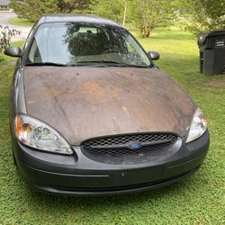 2002 Ford Taurus