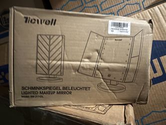 New Vanity Makeup Mirror With LED Lights