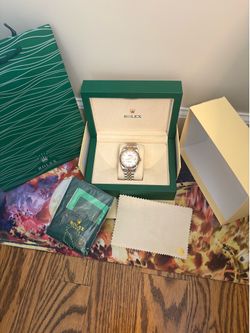 Plain two color watch